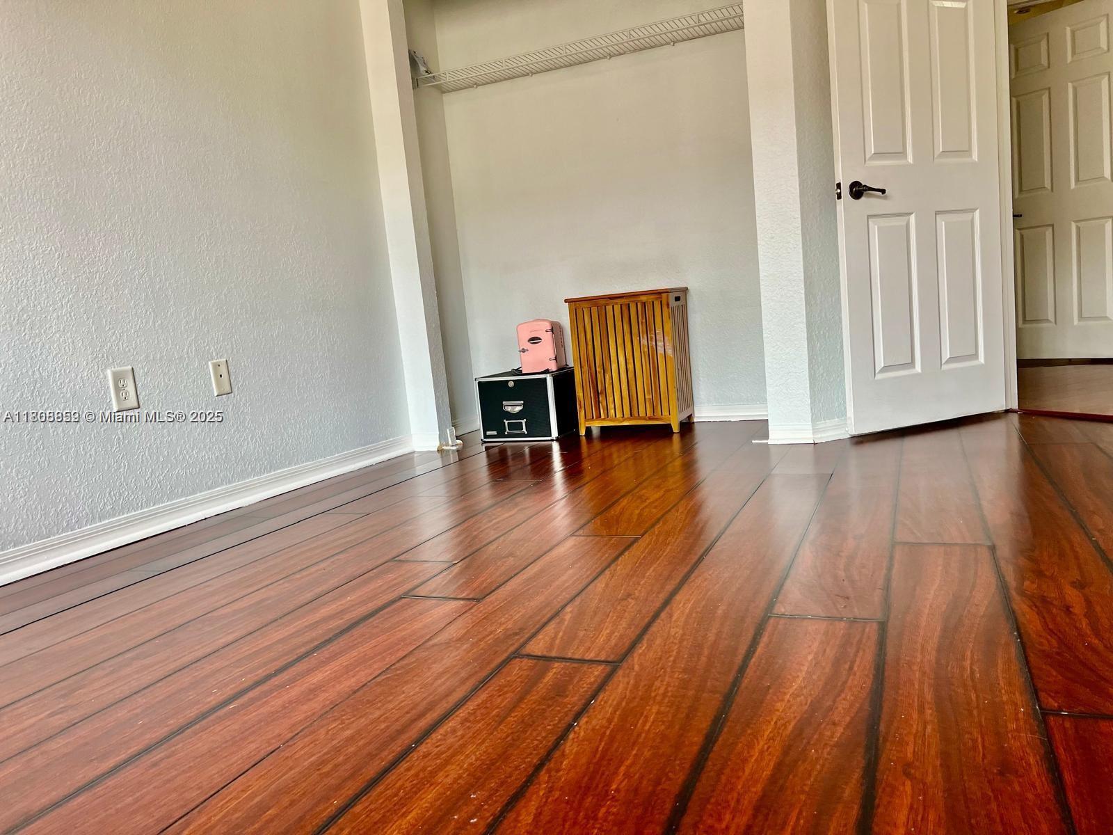 VILLAGE WALK CONDO - Residential Lease