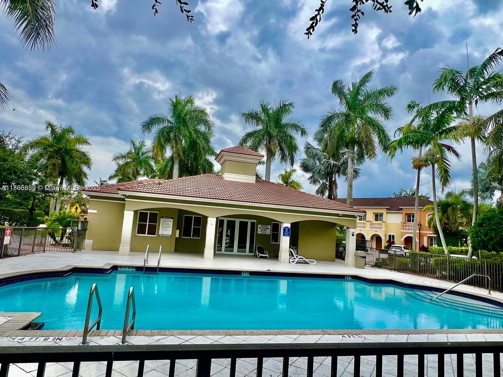 VILLAGE WALK CONDO - Residential Lease
