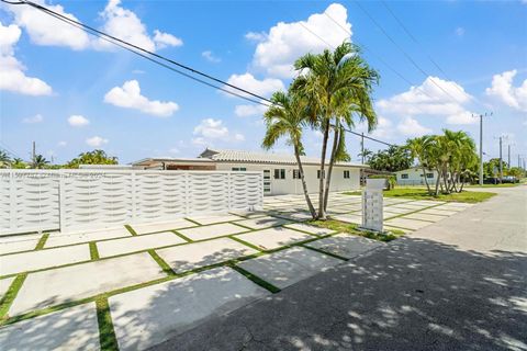 Single Family Residence in Miami FL 525 73rd Ave Ave 25.jpg