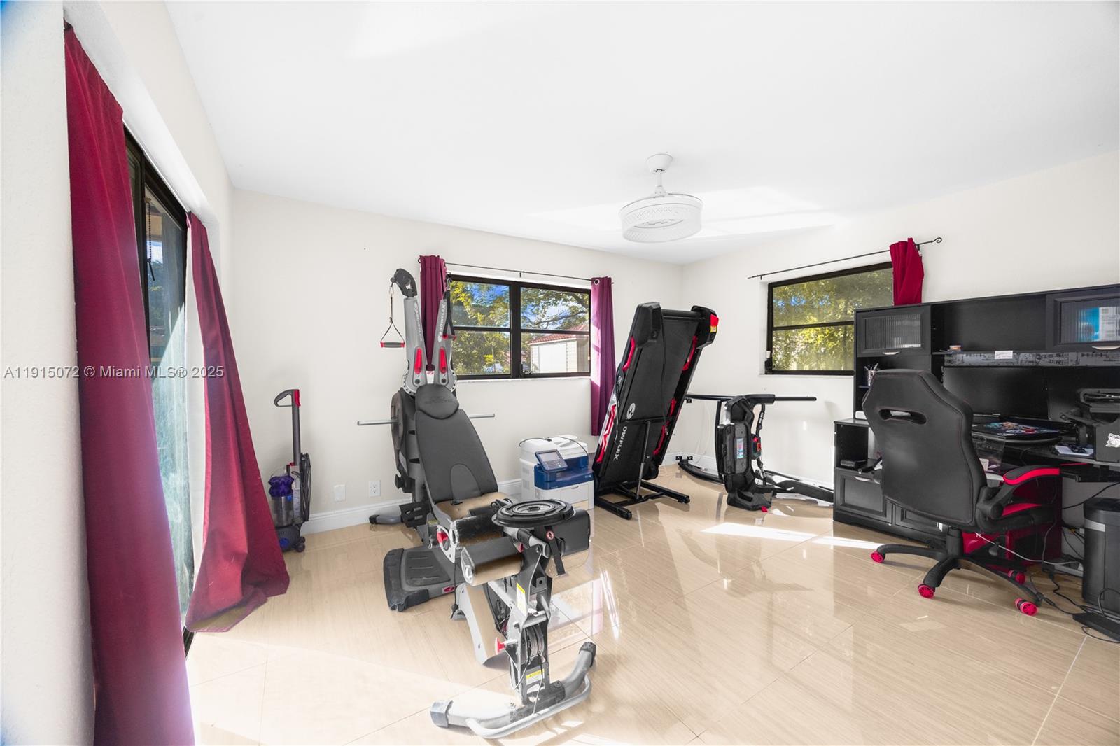 SHADOW WOOD - Residential