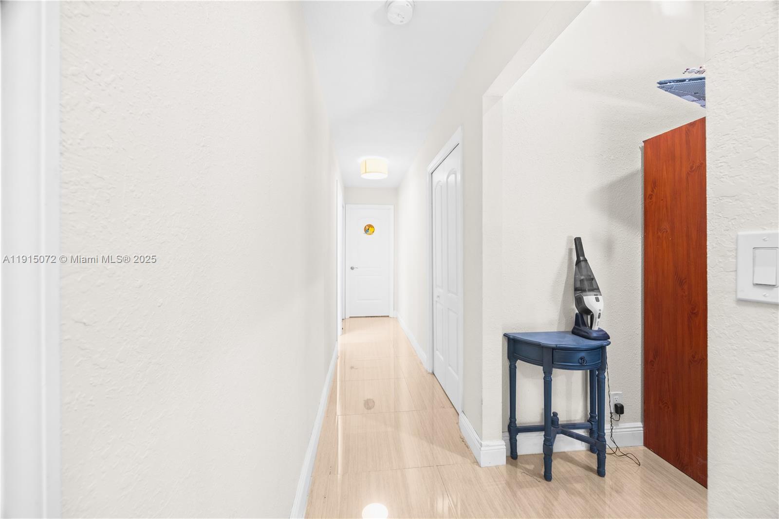 SHADOW WOOD - Residential