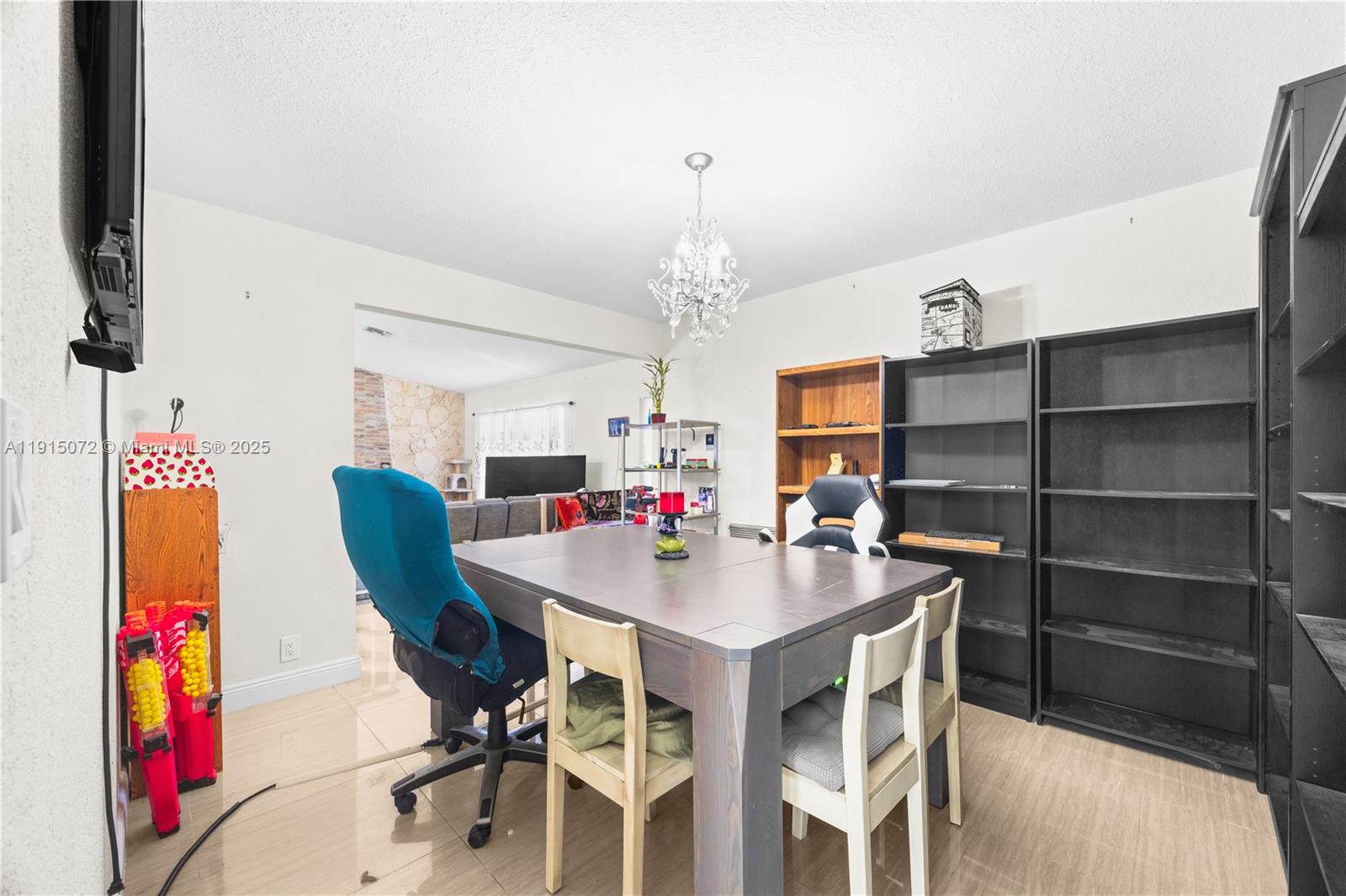 SHADOW WOOD - Residential