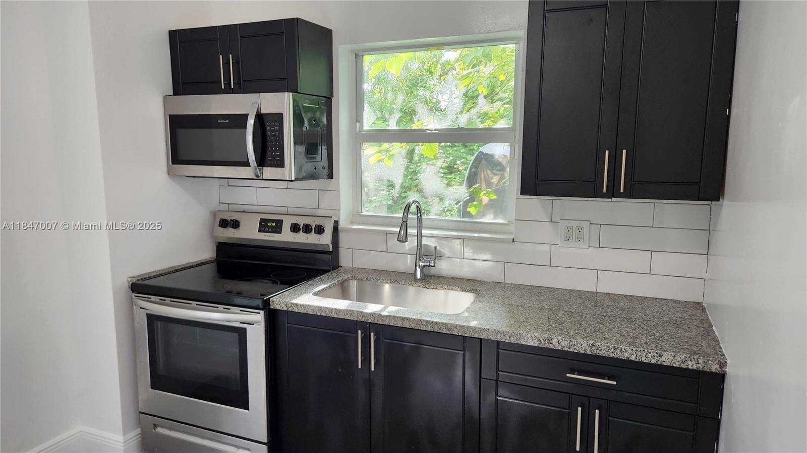 2BR/1BA Unit with Central AC & In-Unit Laundry.
This well-maintained 2-bedroom, 1-bathroom unit offers comfort in every corner. Enjoy a modern kitchen equipped with stainless steel appliances - including a refrigerator, stove, and microwave - perfect for everyday living. The home features central air-conditioning to keep you cool all year round, plus a washer and dryer inside the unit for added ease. The landlord takes care of lawn maintenance twice a month and provides bi-annual servicing of the central AC system to keep everything running smoothly.
We gladly accept Section 8 vouchers! Move-in only requires first month's rent and a one-month security deposit. Don't miss this great rental opportunity - schedule a viewing today! Tenant pays $85 monthly for water fee.