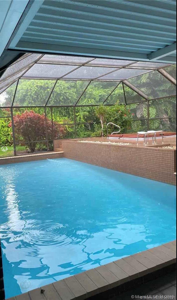 COCHRANE MANOR - Residential Lease