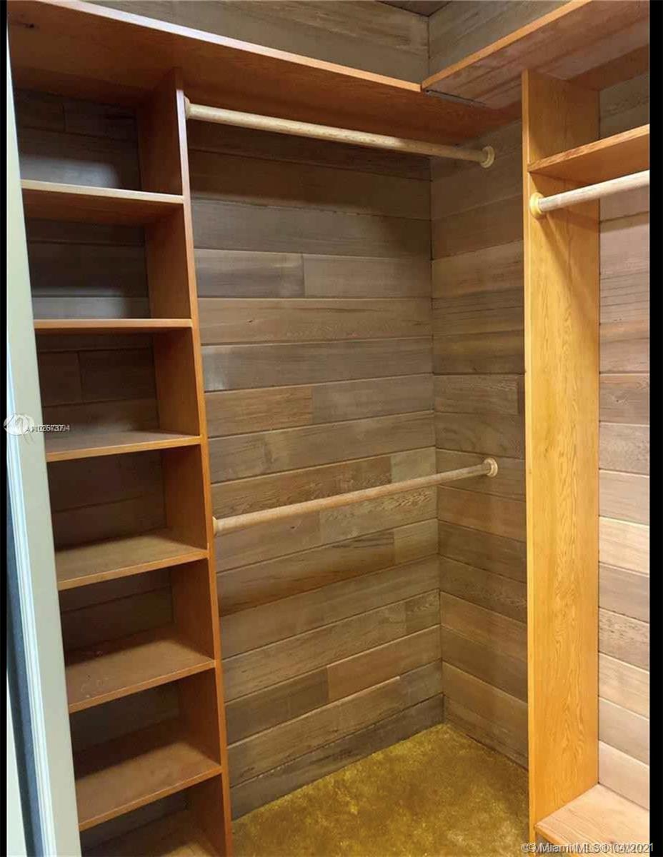 COCHRANE MANOR - Residential Lease