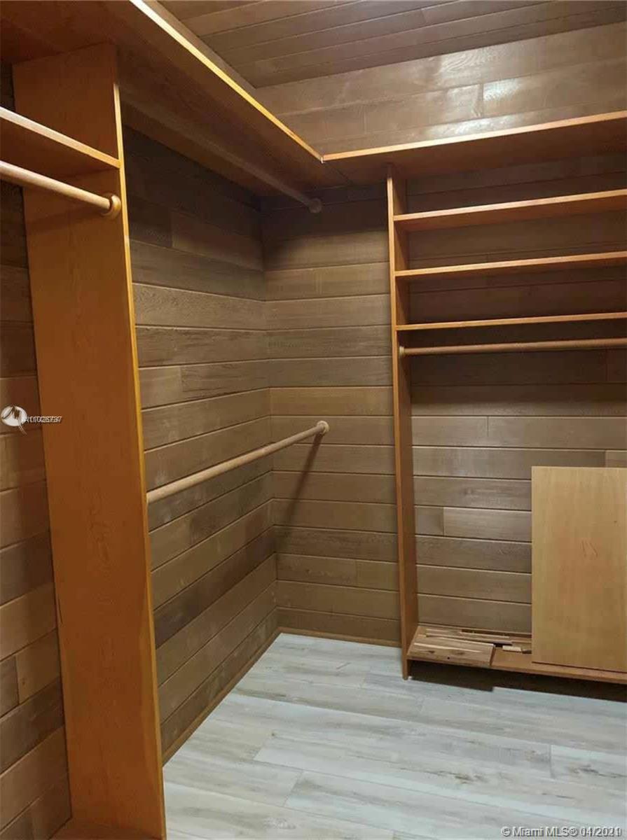 COCHRANE MANOR - Residential Lease