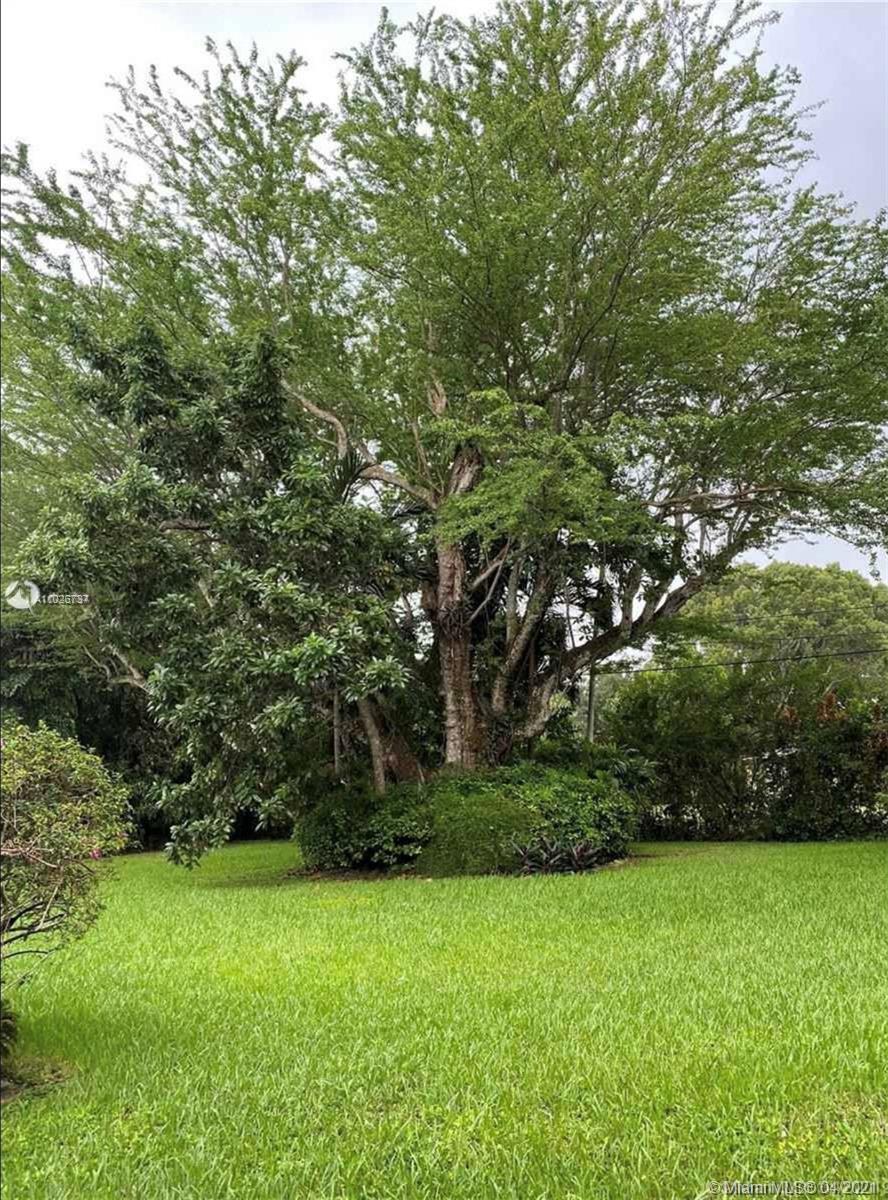 COCHRANE MANOR - Residential Lease