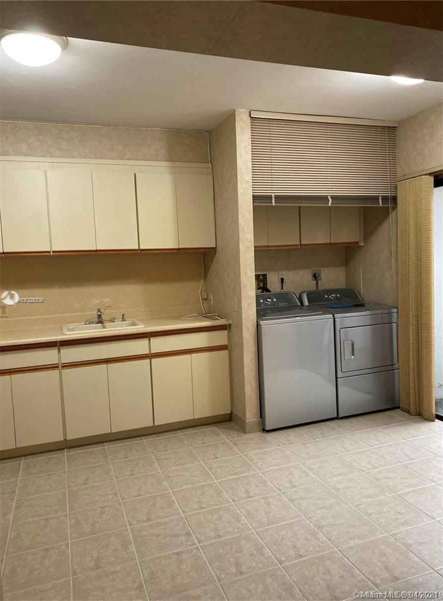 COCHRANE MANOR - Residential Lease