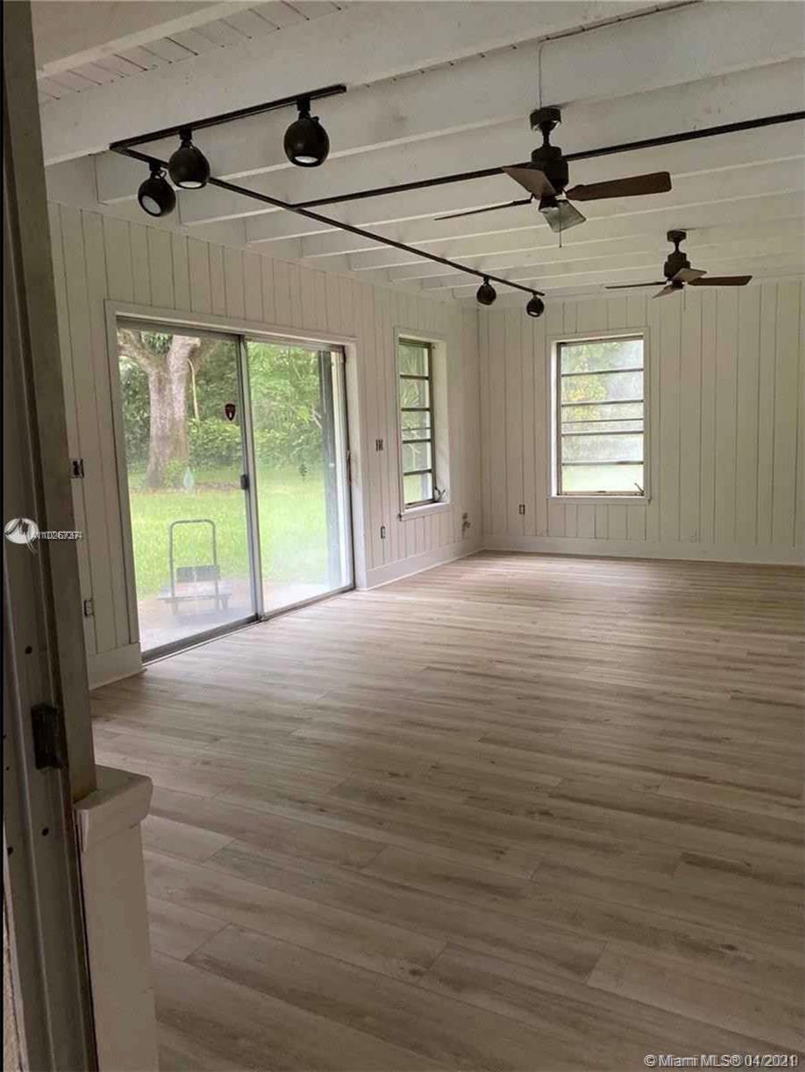 COCHRANE MANOR - Residential Lease