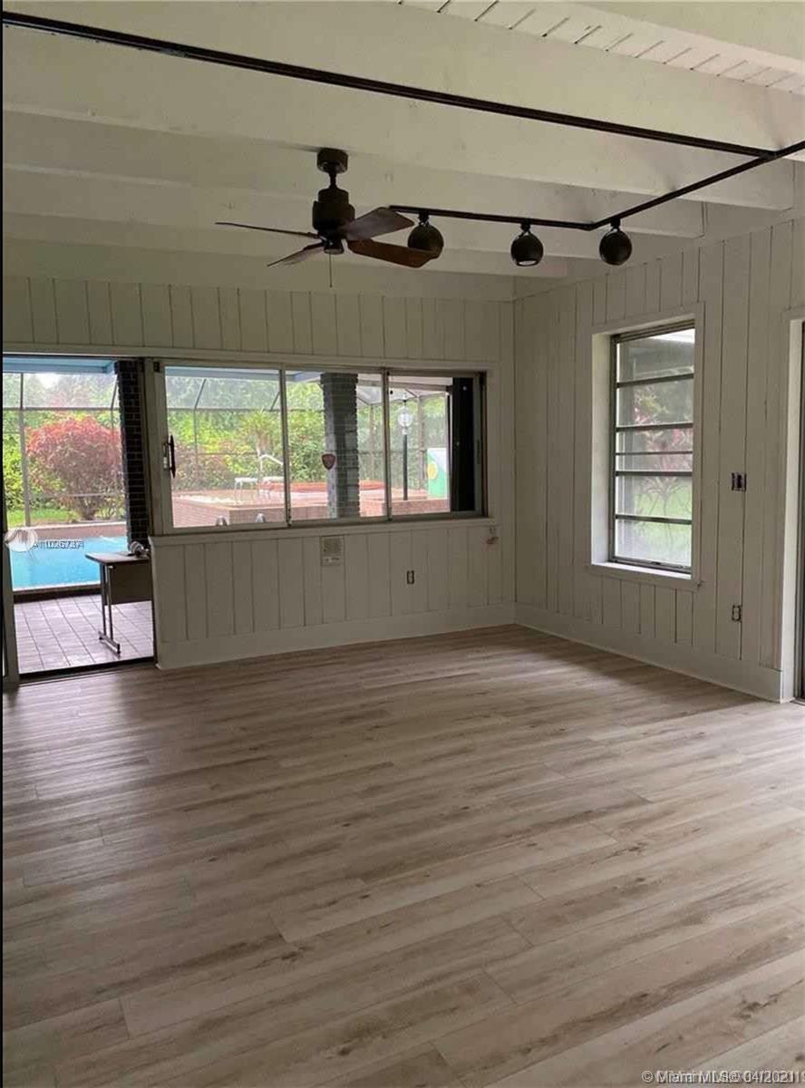 COCHRANE MANOR - Residential Lease