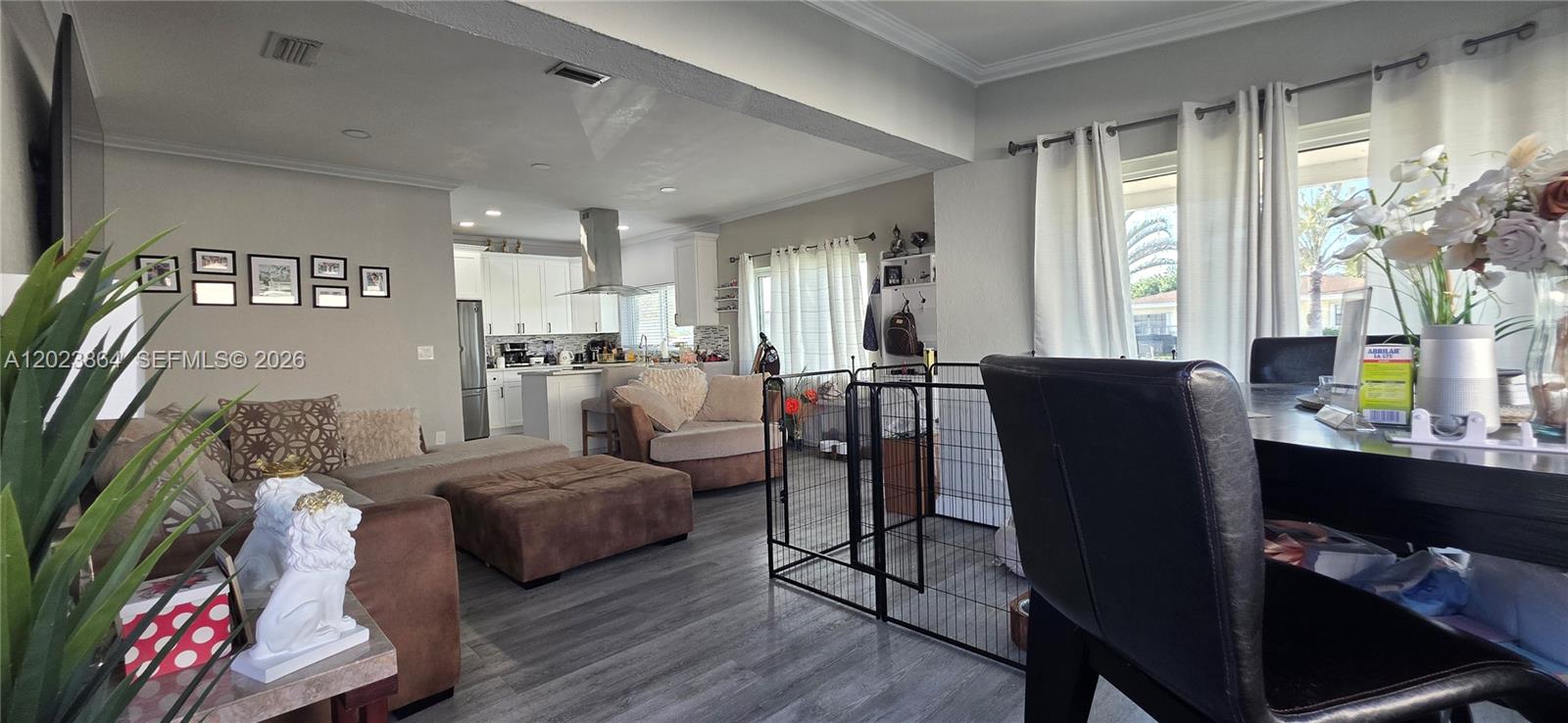 HOLLYWOOD HEIGHTS ESTATES - Residential Lease