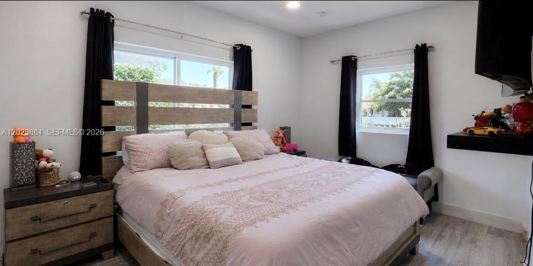 HOLLYWOOD HEIGHTS ESTATES - Residential Lease