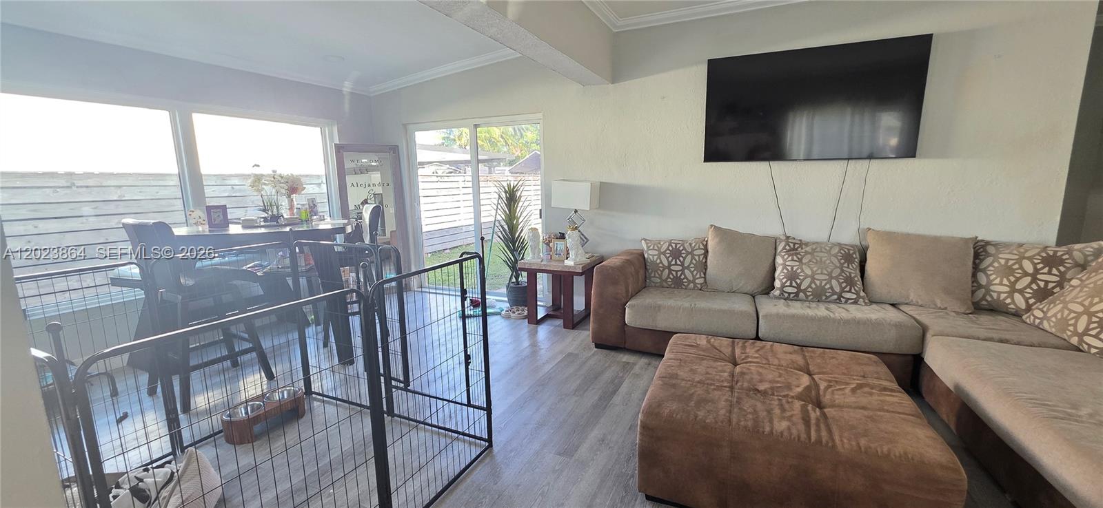 HOLLYWOOD HEIGHTS ESTATES - Residential Lease