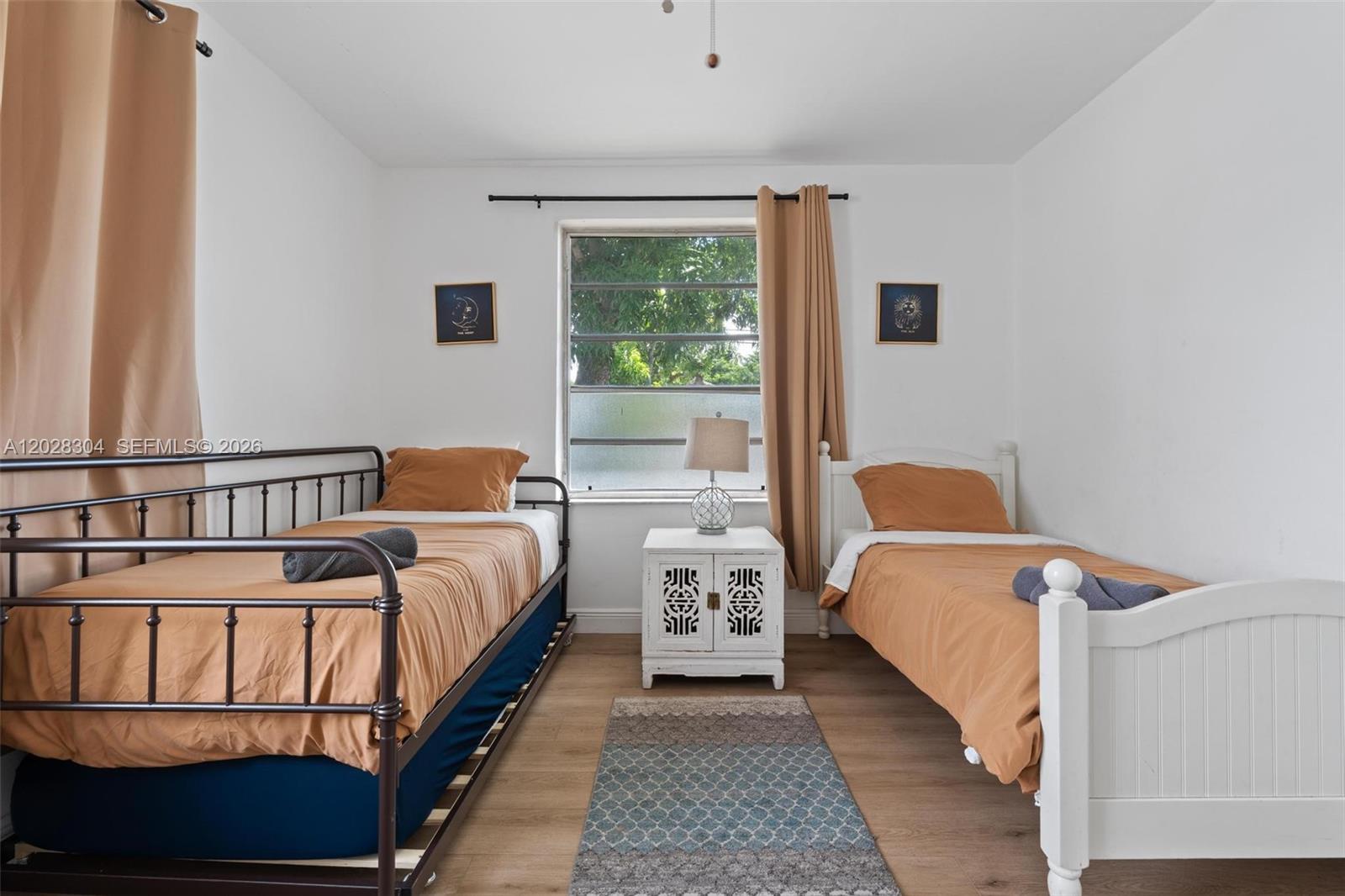 GRAPELAND - Residential Income