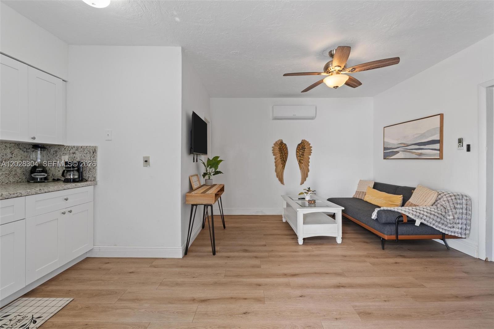 GRAPELAND - Residential Income