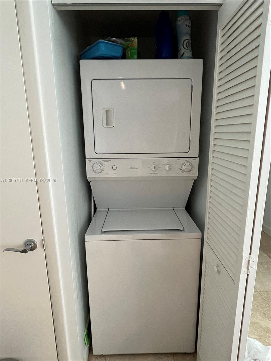 7275 SW 90th St C408