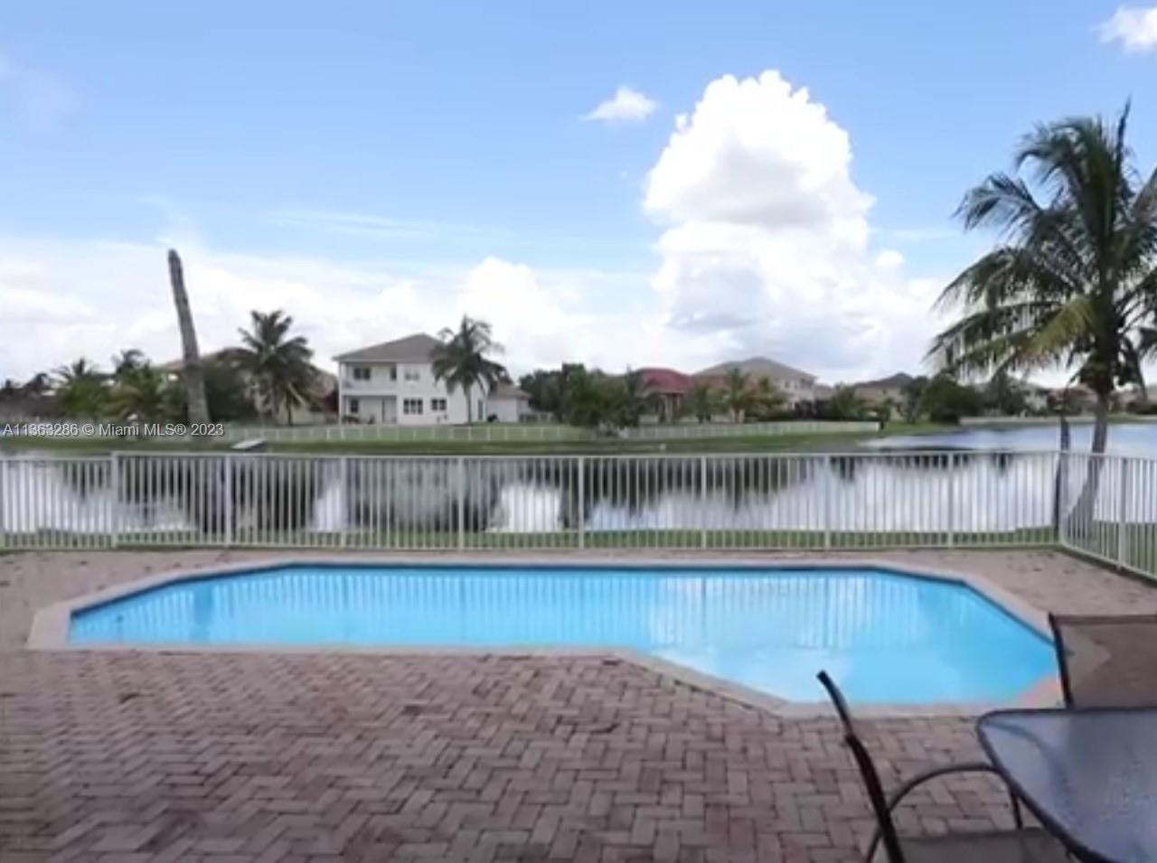 SUNSET LAKES PLAT ONE - Residential Lease