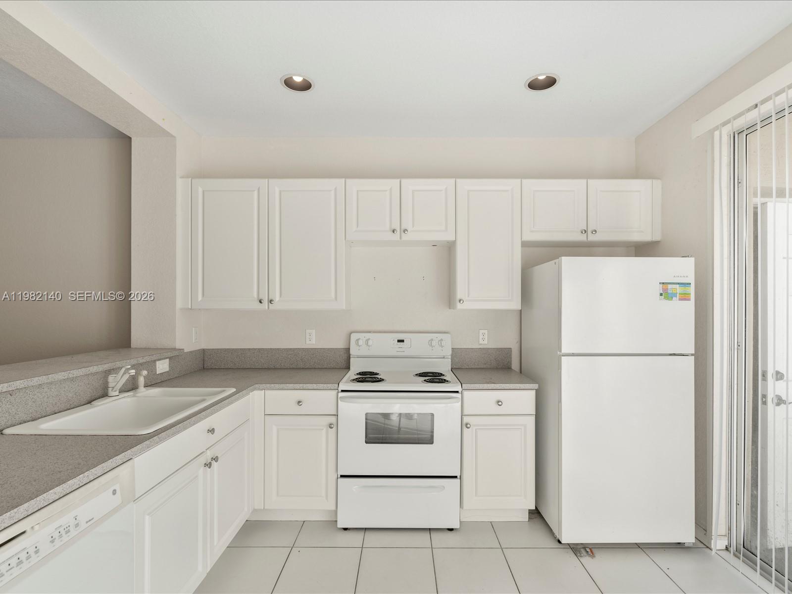 PARK PLACE AT PLANTATION - Residential