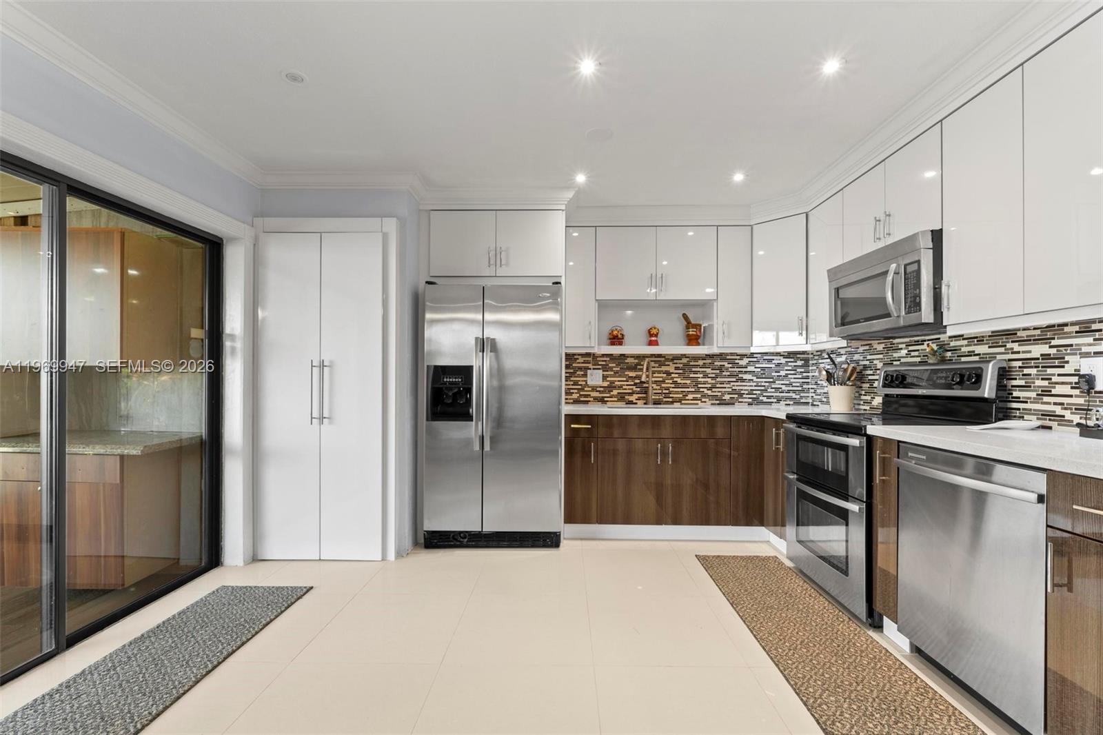 3370 Beau Rivage Dr B8