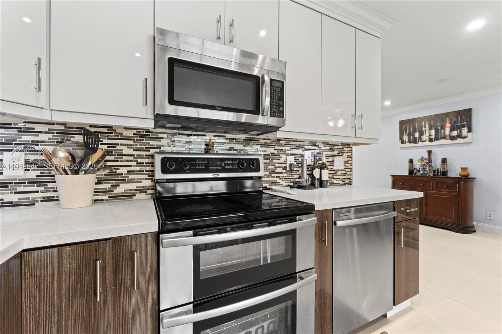 VILLAGE AT BLUE LAKE COND - Residential