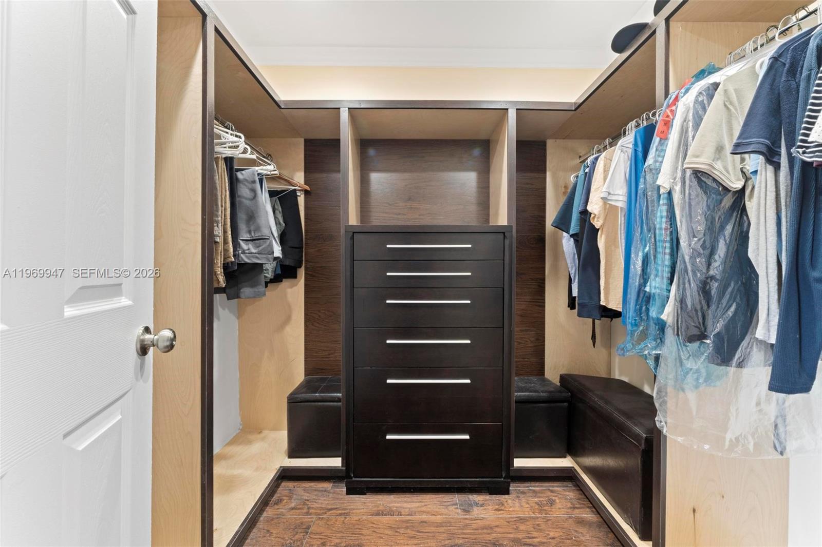 VILLAGE AT BLUE LAKE COND - Residential