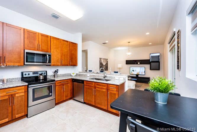 JACQUELINE GARDENS - Residential