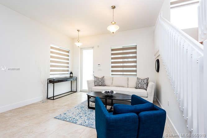 JACQUELINE GARDENS - Residential