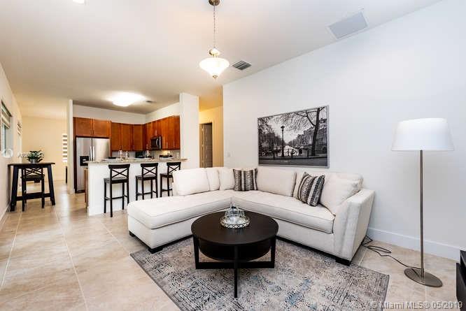 JACQUELINE GARDENS - Residential