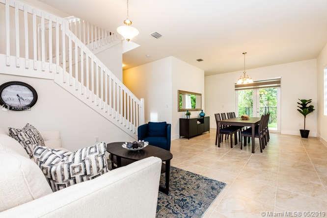 JACQUELINE GARDENS - Residential