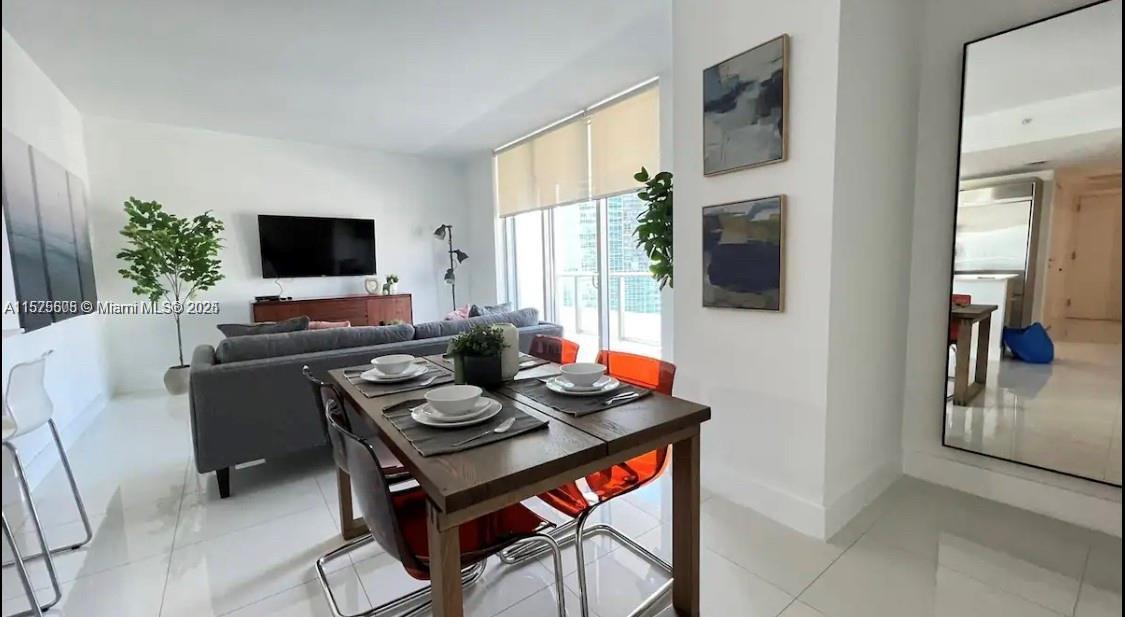 1300 BRICKELL BAY DR 3400