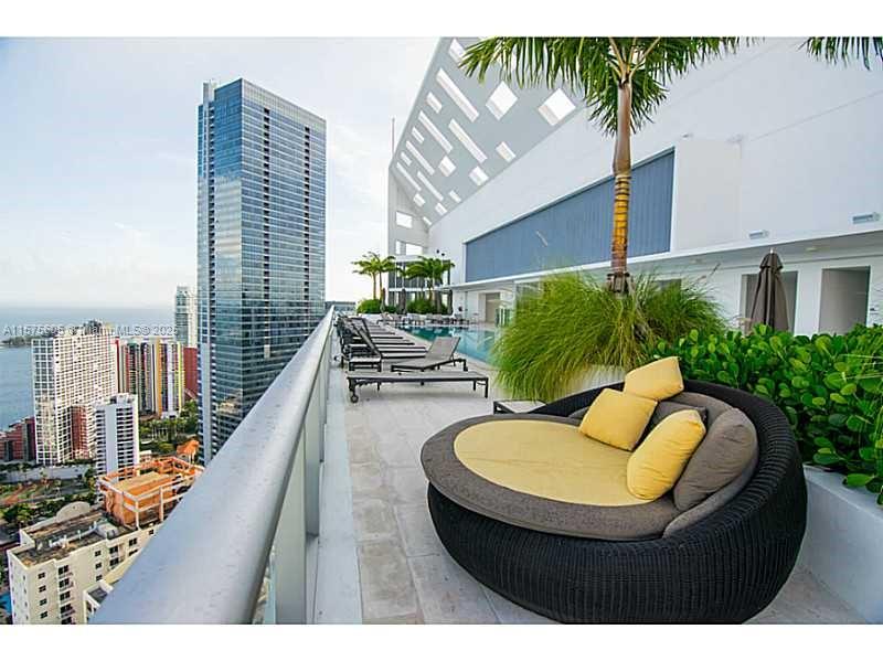BRICKELL HOUSE - Residential