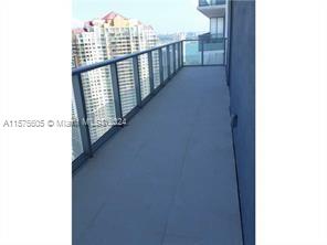 1300 BRICKELL BAY DR 3400
