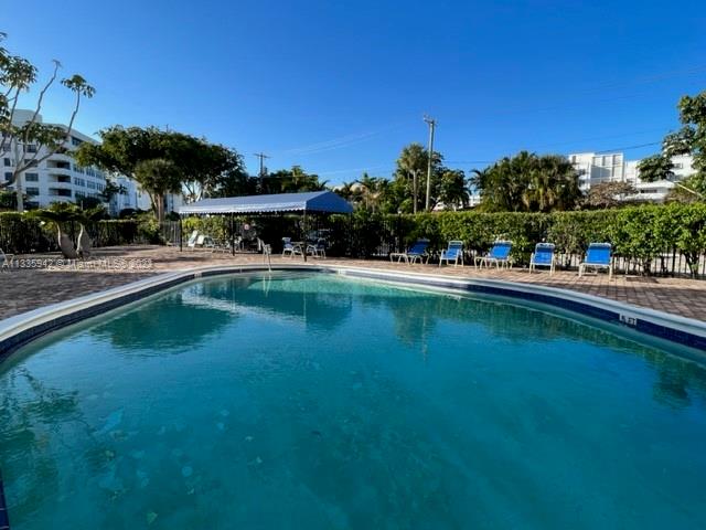 LONGWOOD TOWERS CONDO - Residential Lease