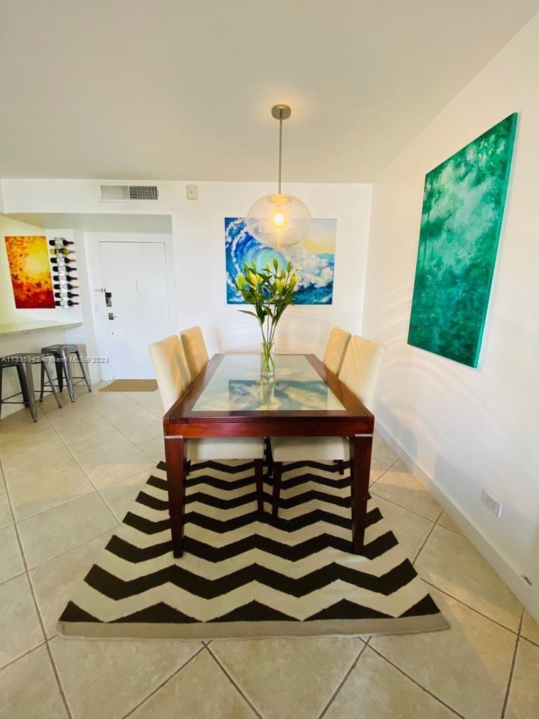 LONGWOOD TOWERS CONDO - Residential Lease