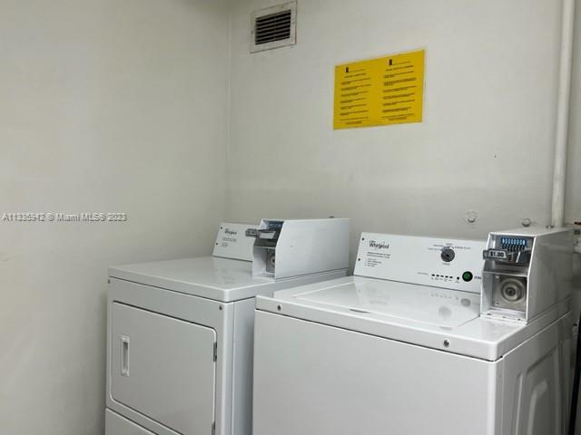 LONGWOOD TOWERS CONDO - Residential Lease