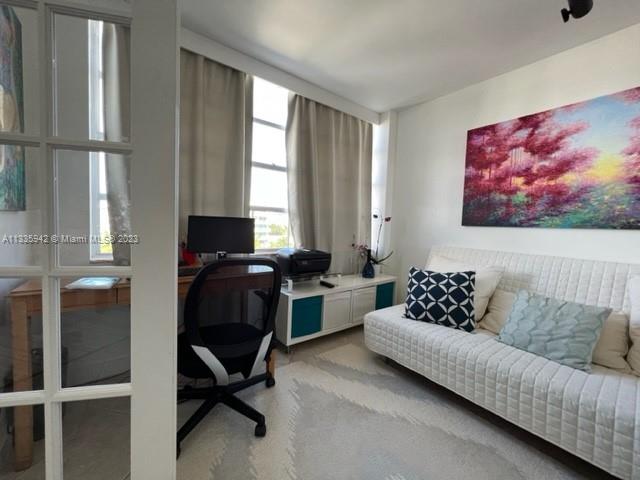 LONGWOOD TOWERS CONDO - Residential Lease