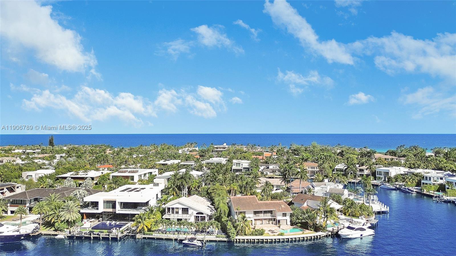 HAMPTONS SOUTH CONDO - Residential