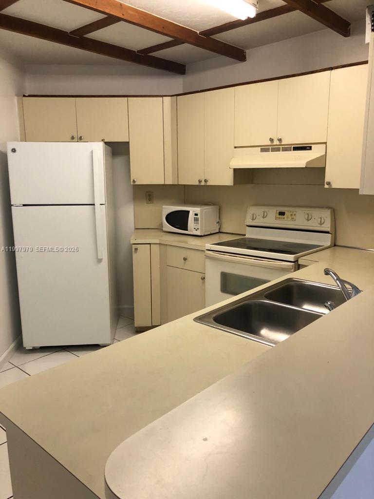 WEST FONTAINE CONDO - Residential Lease