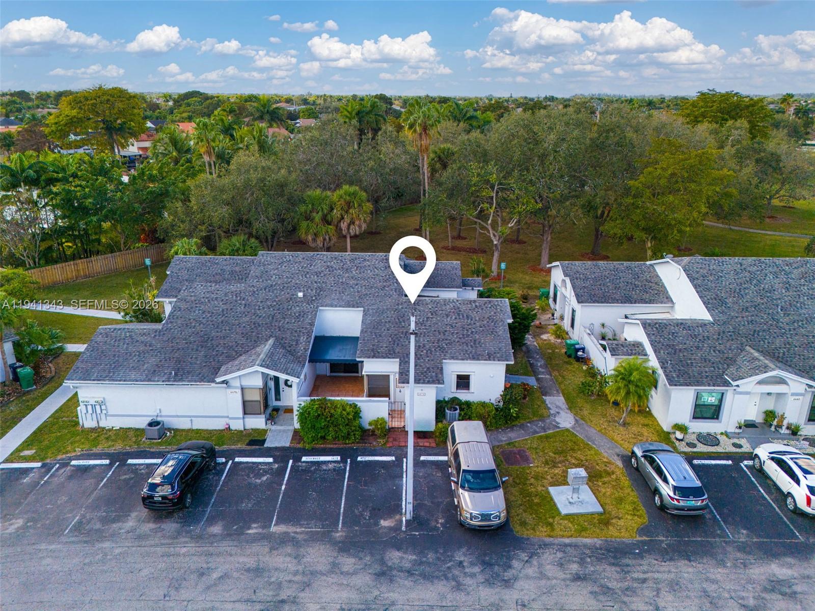 WESTWIND LAKES GARDEN - Residential