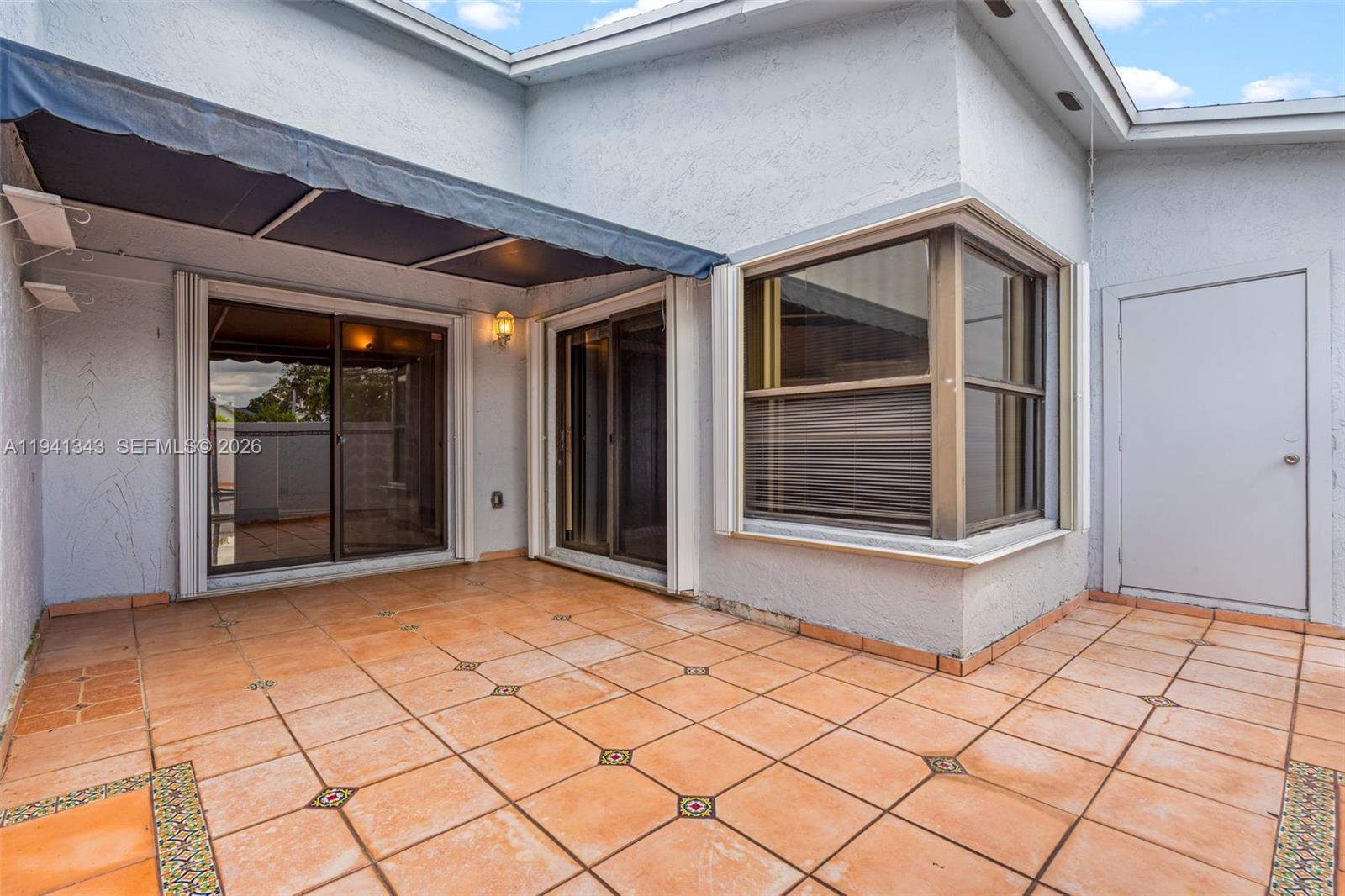 WESTWIND LAKES GARDEN - Residential