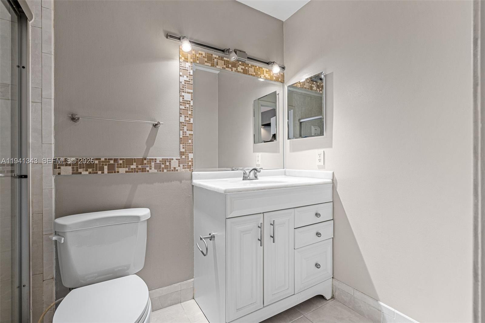 WESTWIND LAKES GARDEN - Residential