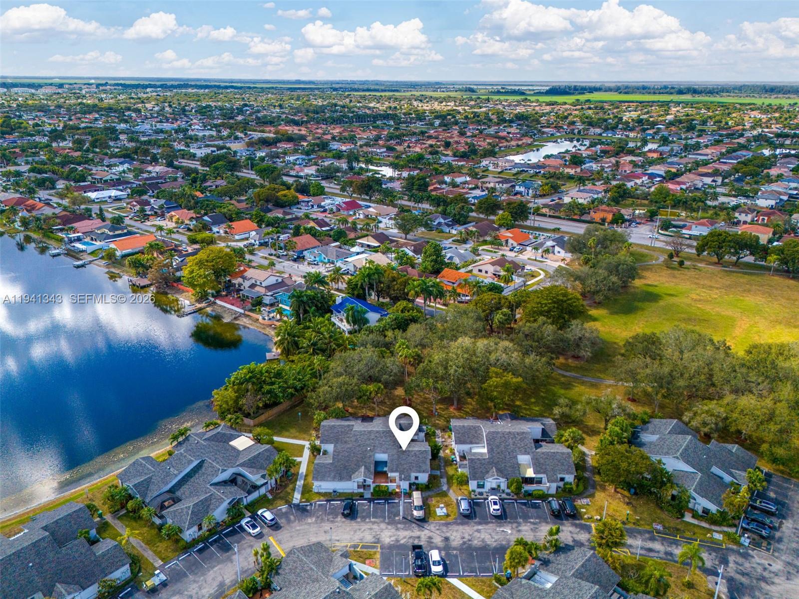 WESTWIND LAKES GARDEN - Residential