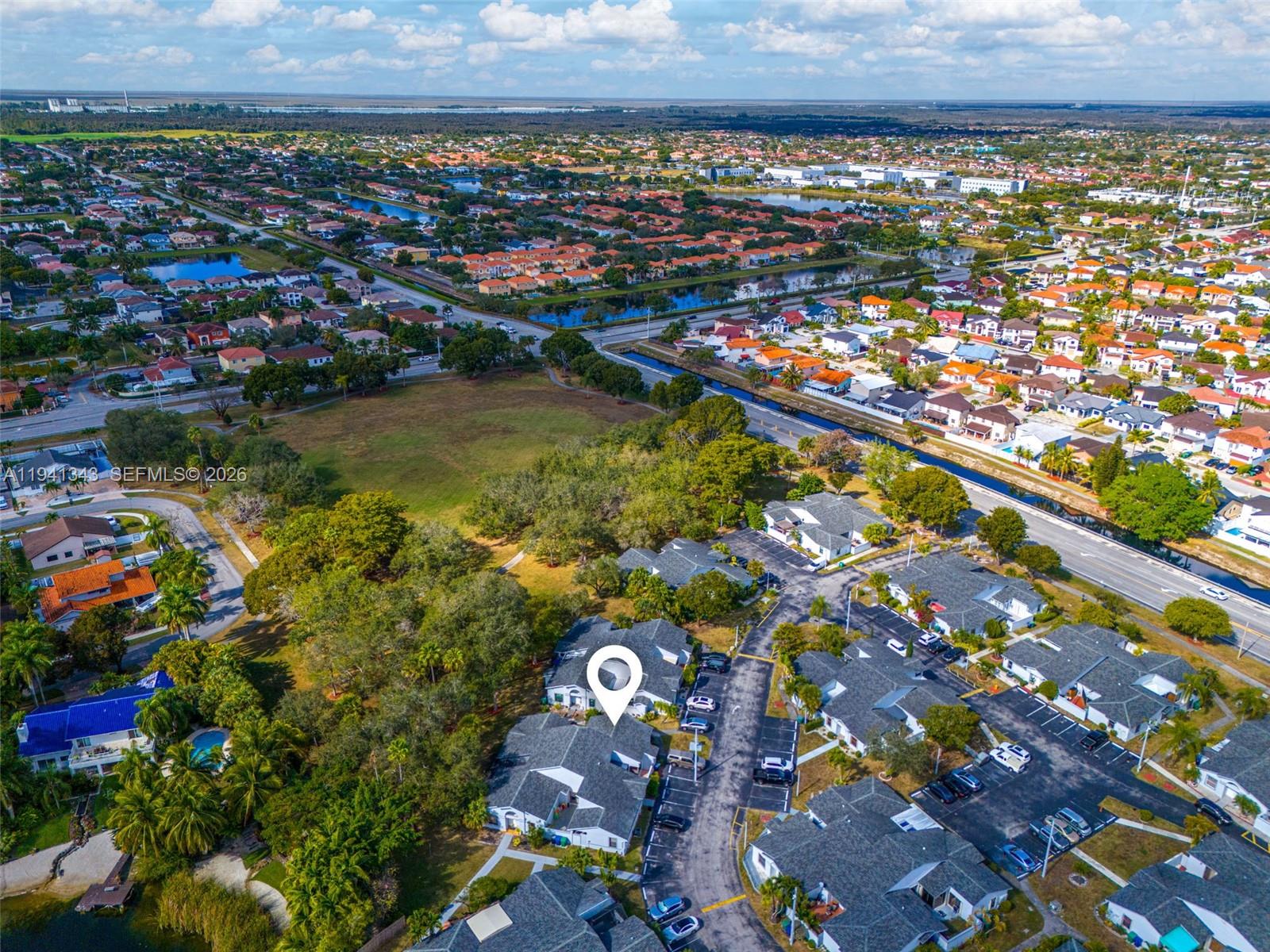 WESTWIND LAKES GARDEN - Residential