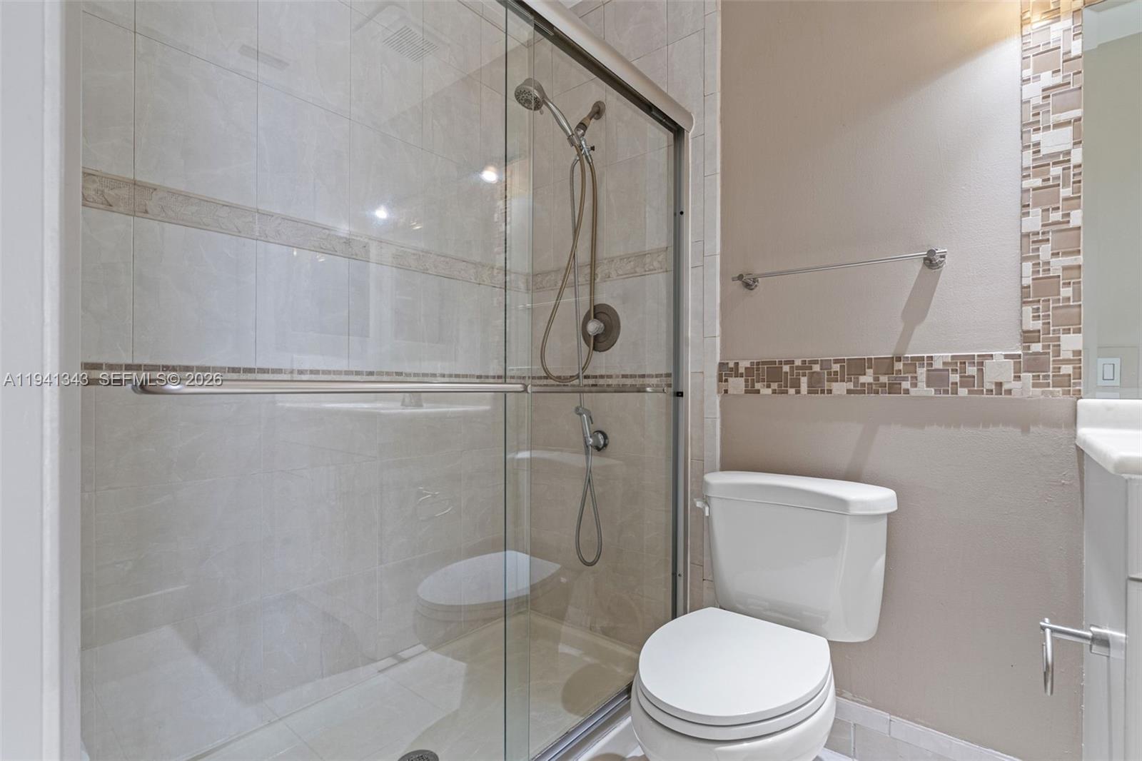 WESTWIND LAKES GARDEN - Residential