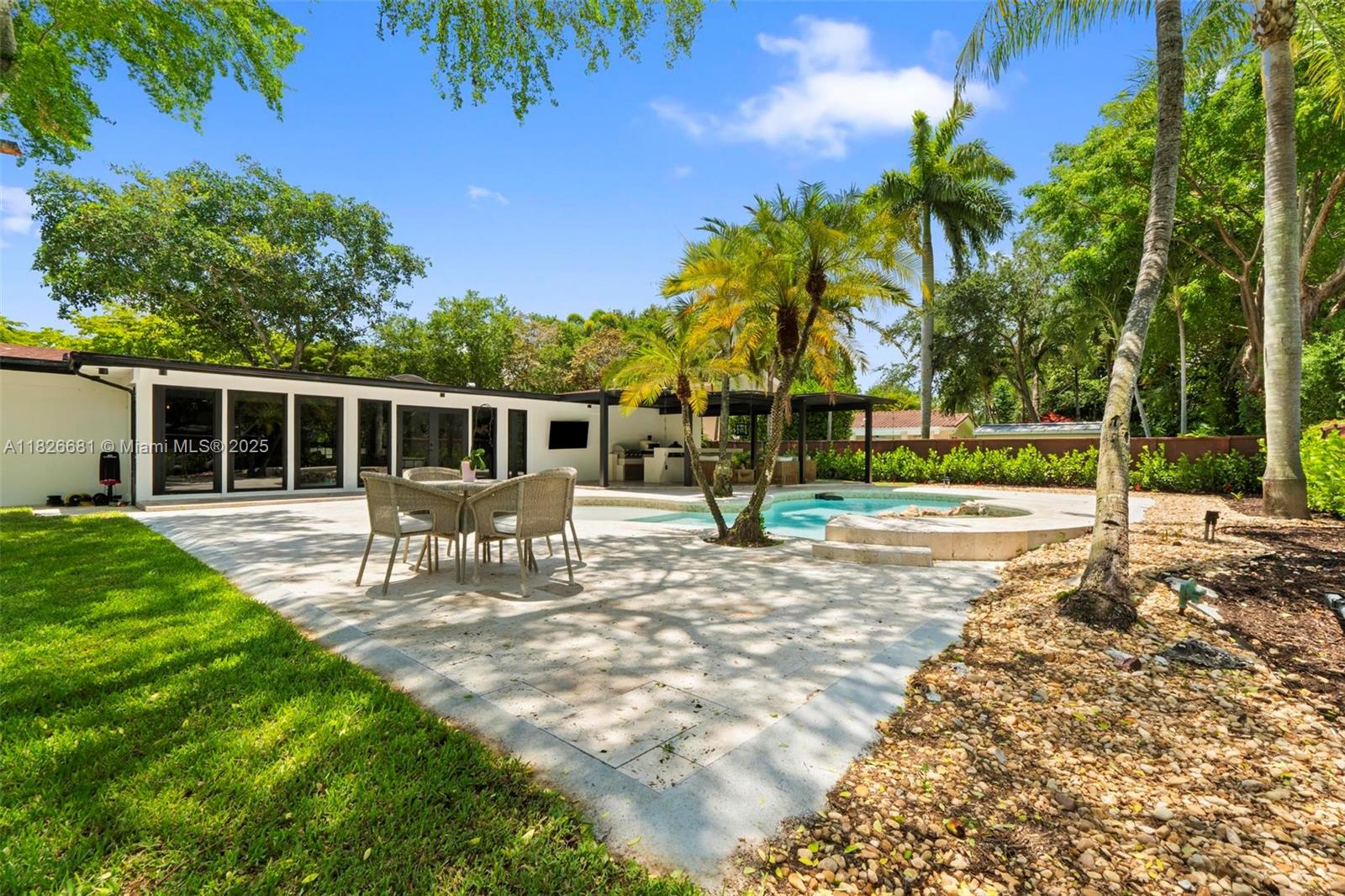 EASTGROVE EAST - Residential