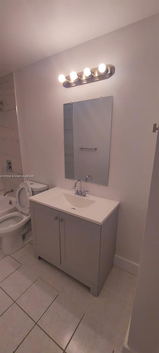 FLORAL PARK VILLAS 12 INC - Residential Lease