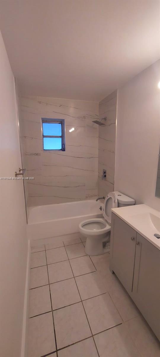 FLORAL PARK VILLAS 12 INC - Residential Lease