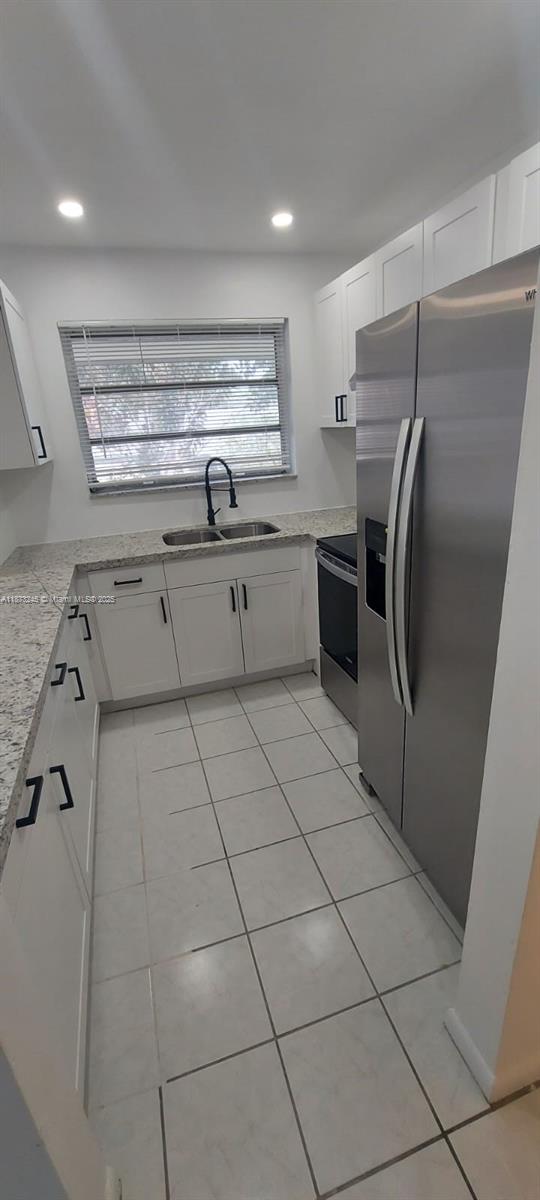 FLORAL PARK VILLAS 12 INC - Residential Lease