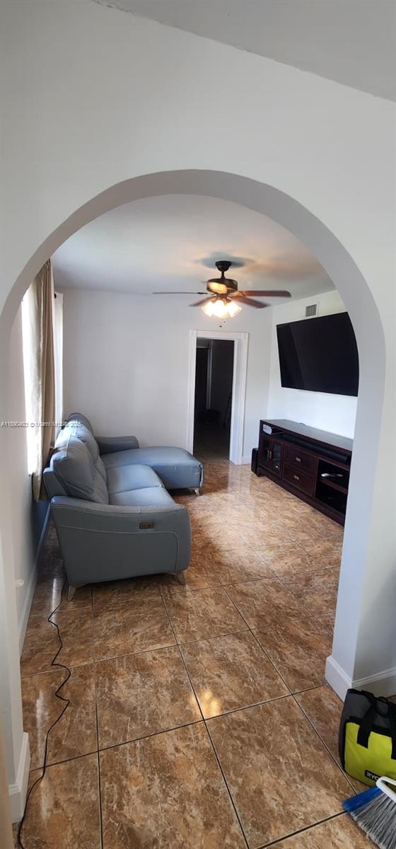 GABLES VIEW - Residential Income