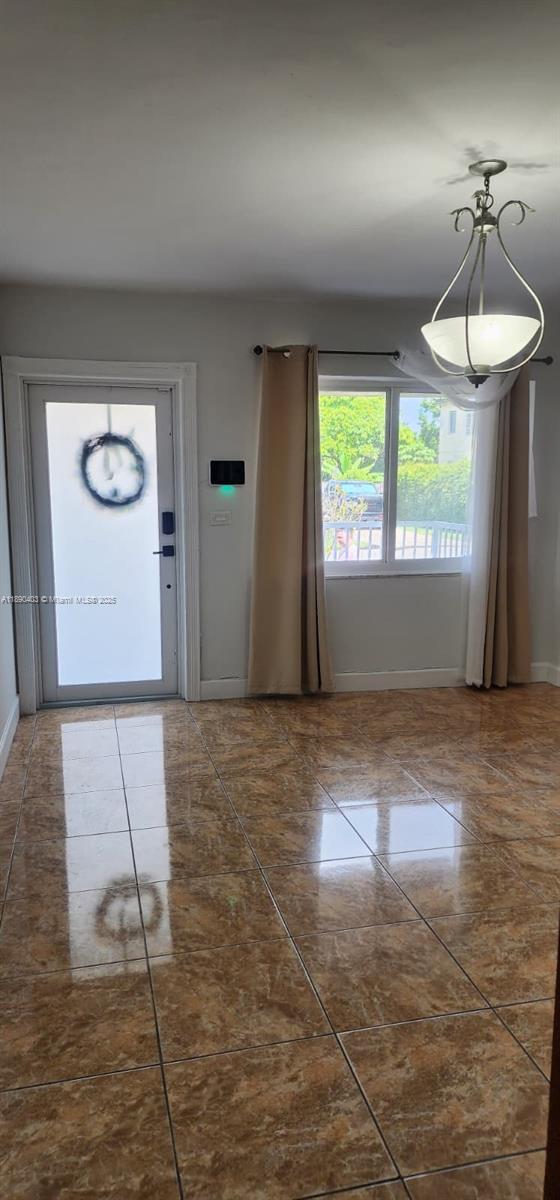 GABLES VIEW - Residential Income
